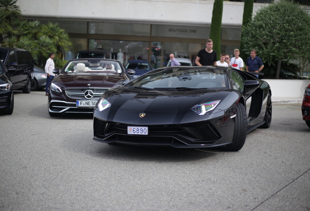 Lamborghini Aventador S LP740-4