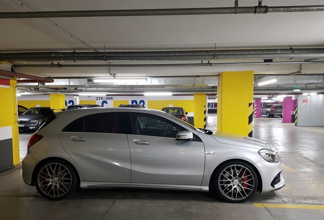 Mercedes-AMG A 45 W176 2015