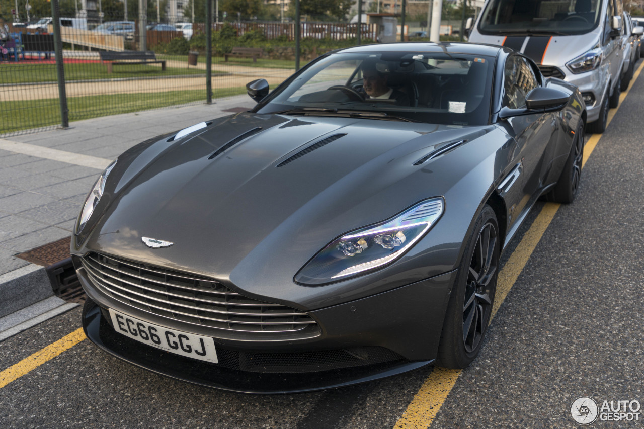 Aston Martin DB11