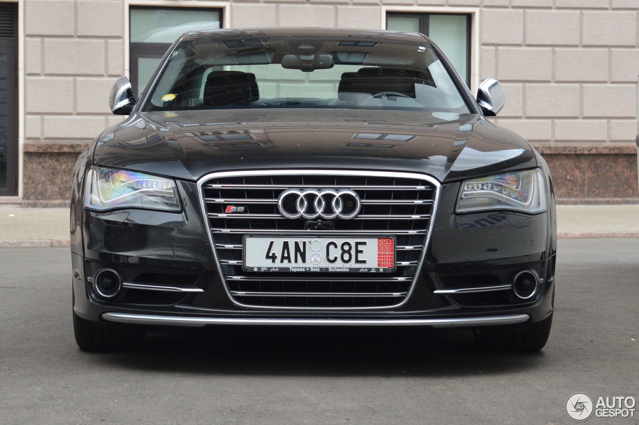 Audi S8 D4