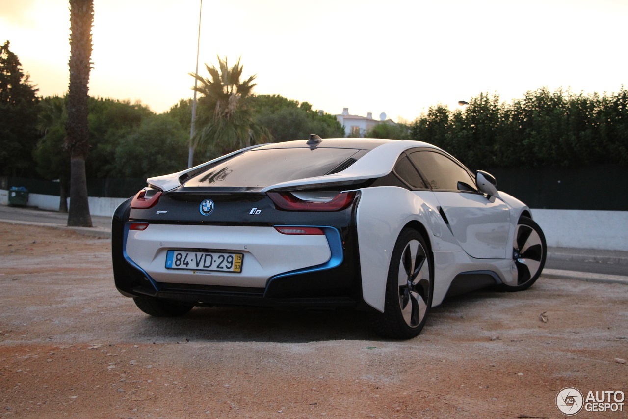 BMW i8