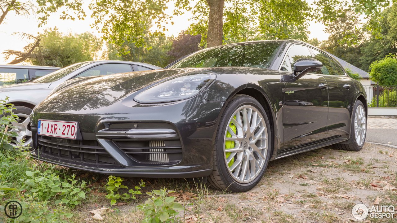 Porsche 971 Panamera Turbo S E-Hybrid Sport Turismo