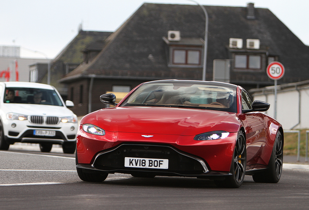 Aston Martin V8 Vantage 2018