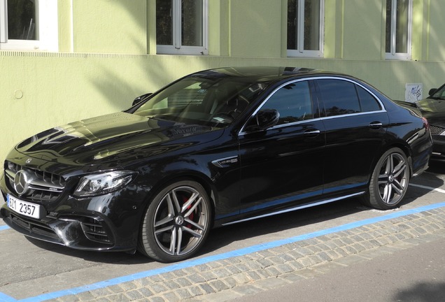 Mercedes-AMG E 63 S W213