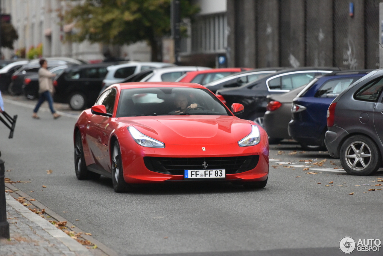 Ferrari GTC4Lusso T