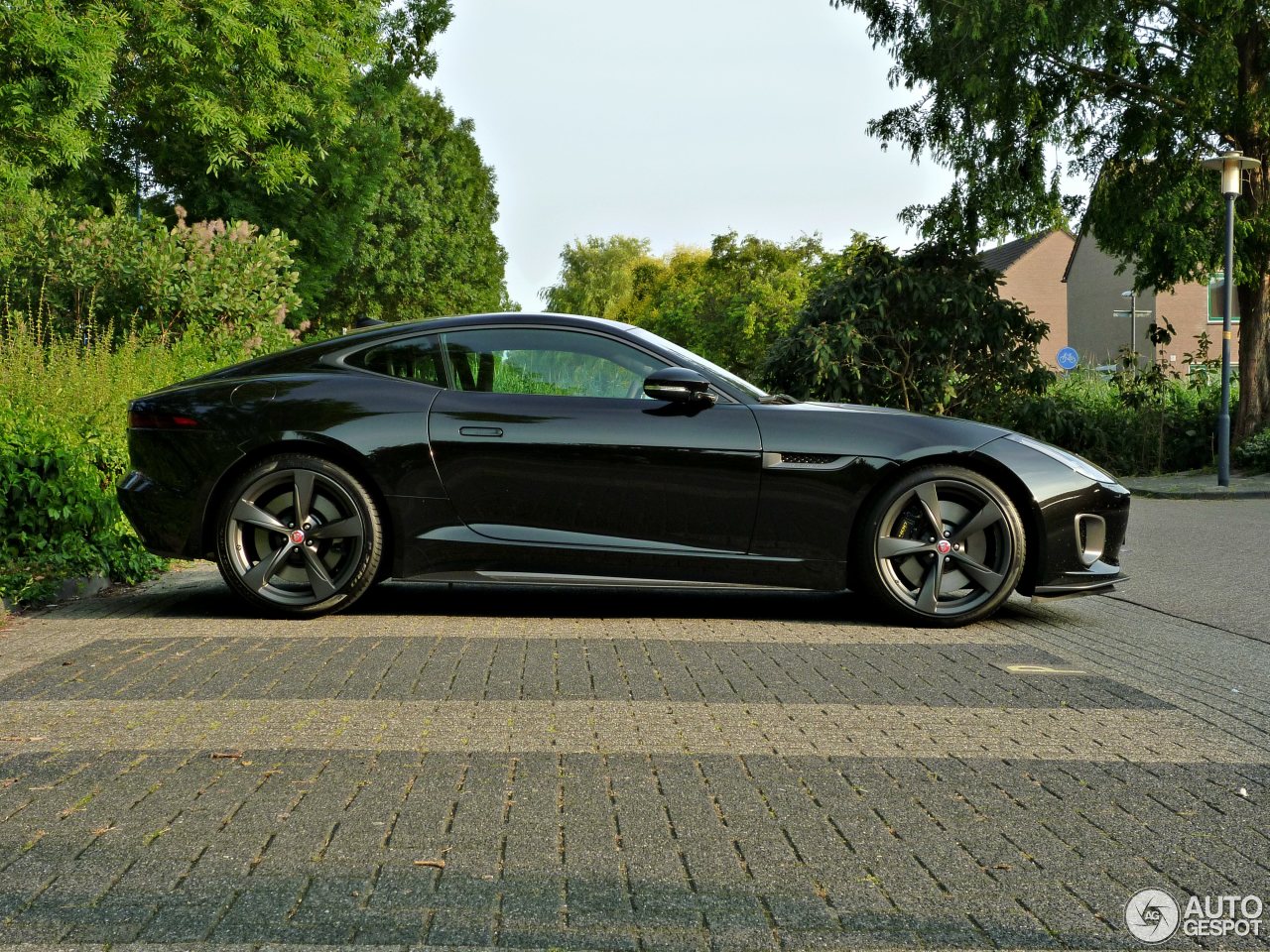 Jaguar F-TYPE 400 Sport Coupé