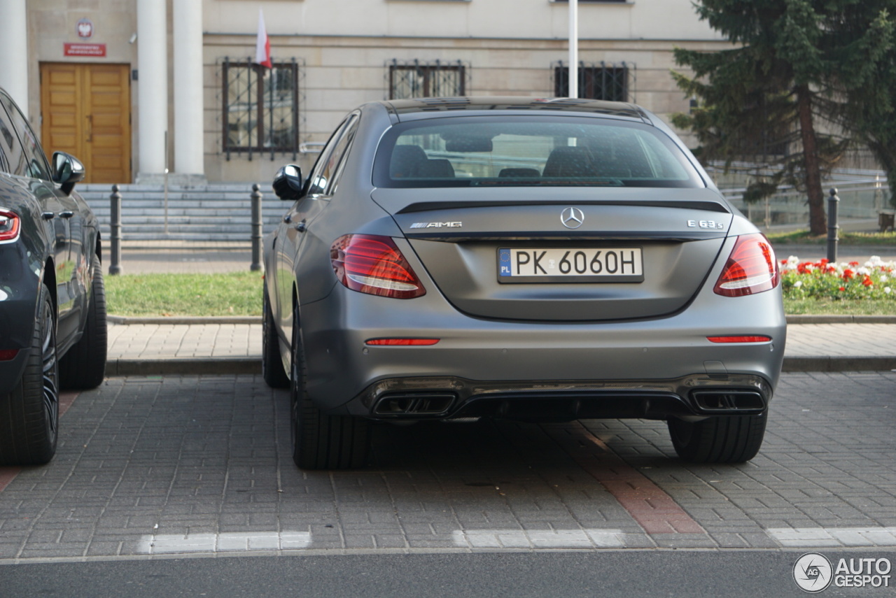 Mercedes-AMG E 63 S W213