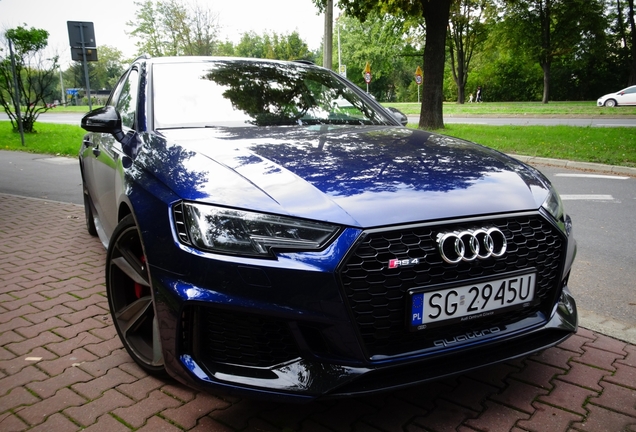 Audi RS4 Avant B9