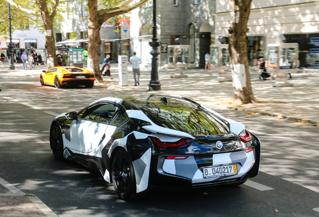 BMW i8