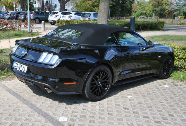 Ford Mustang GT Convertible 2015