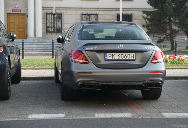 Mercedes-AMG E 63 S W213