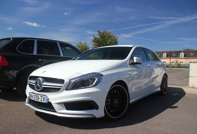 Mercedes-Benz A 45 AMG
