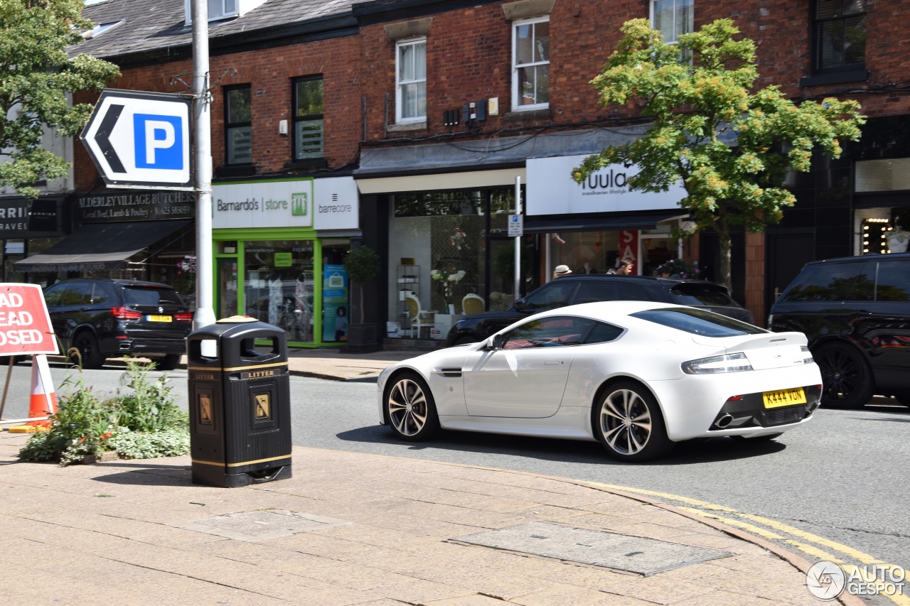 Aston Martin V12 Vantage