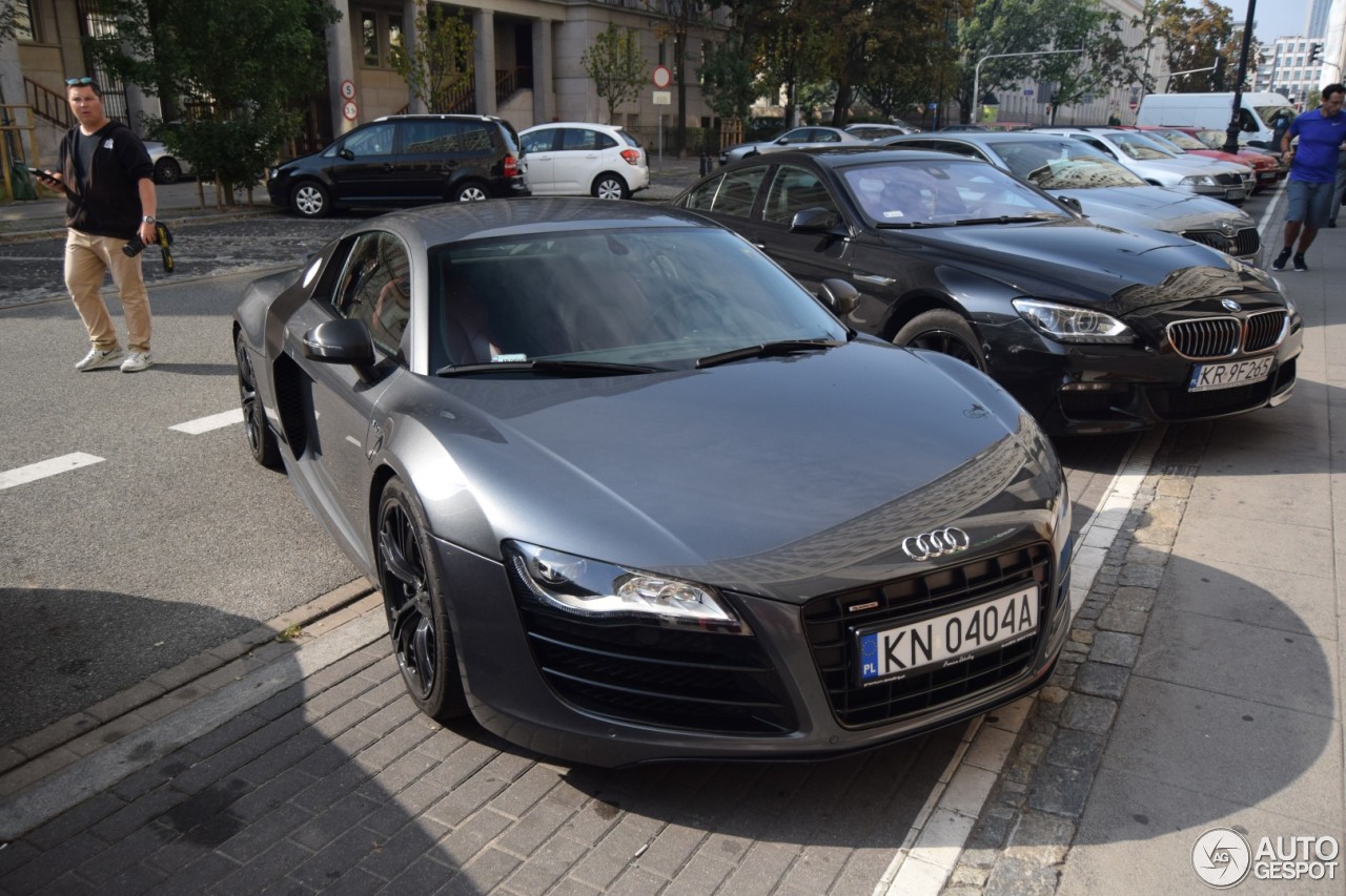 Audi R8 V10