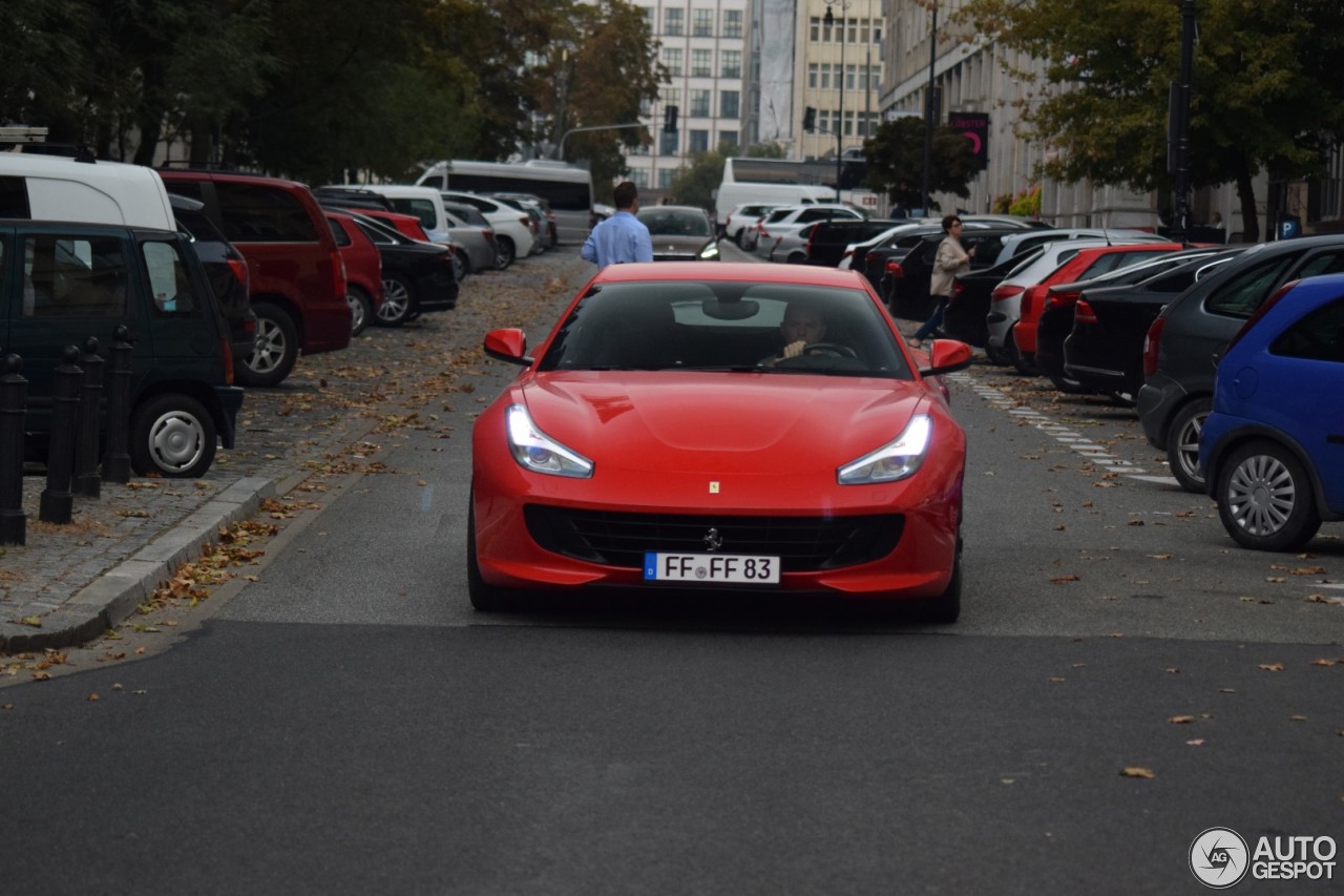 Ferrari GTC4Lusso T