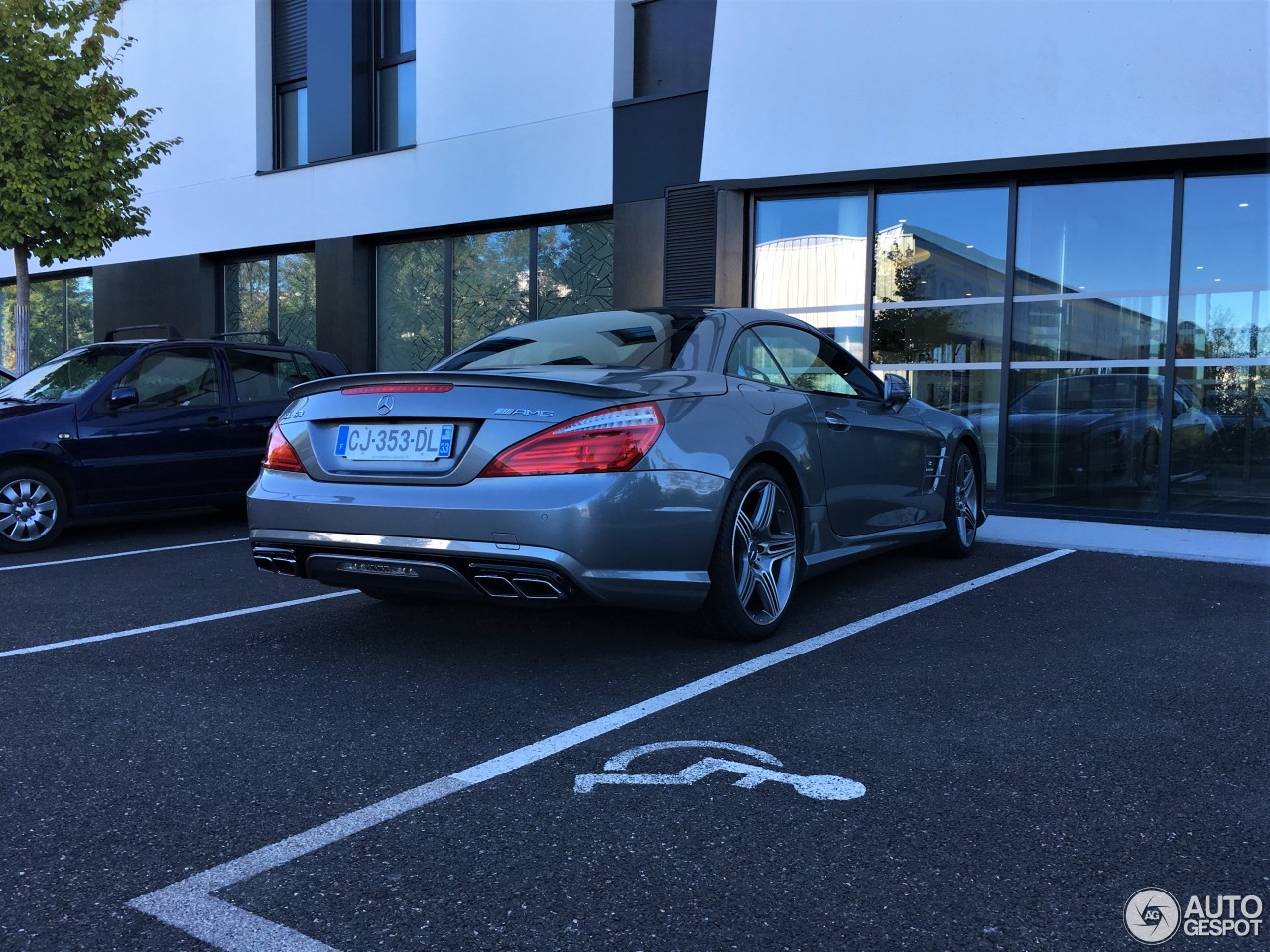 Mercedes-Benz SL 63 AMG R231