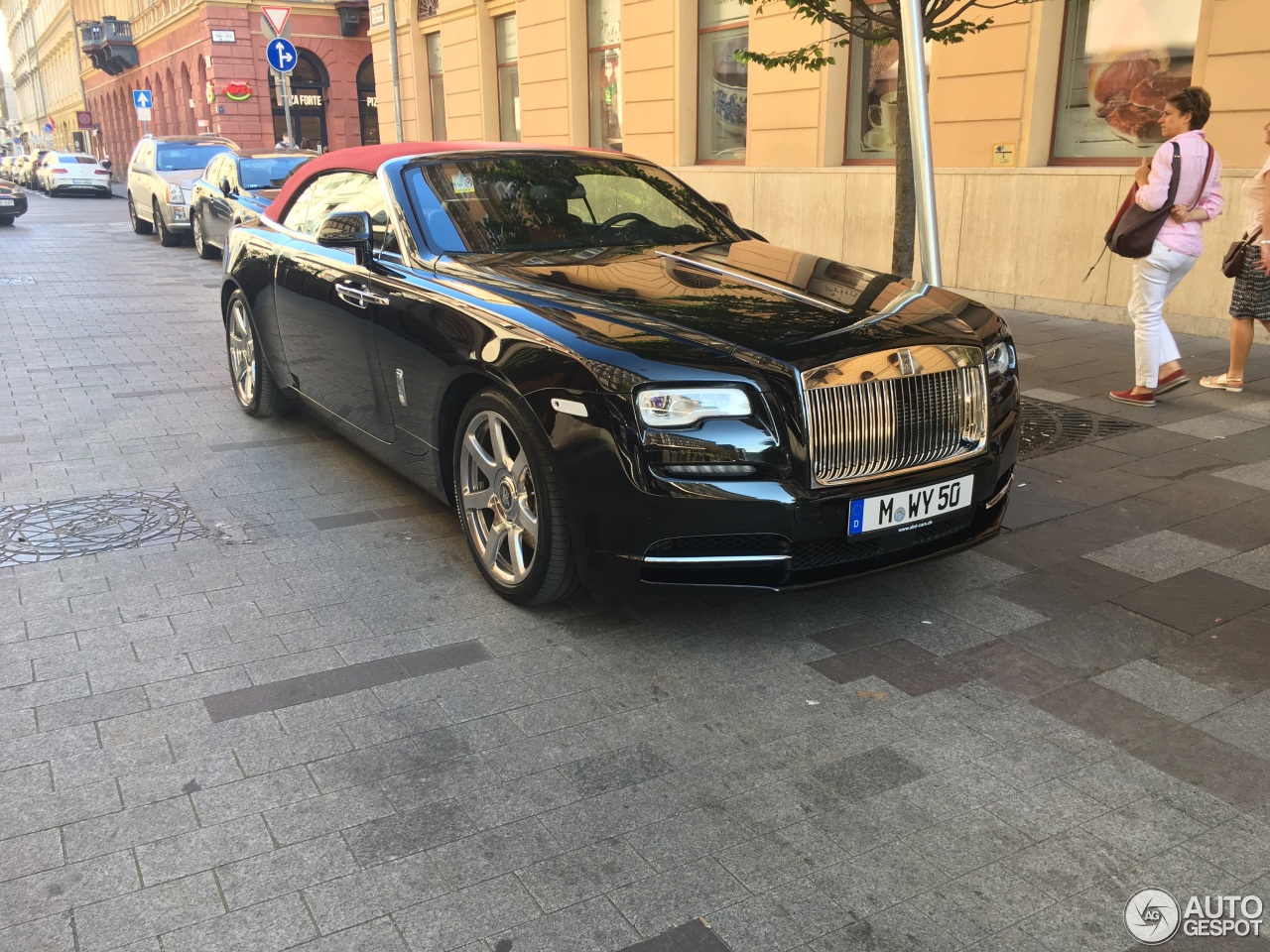 Rolls-Royce Dawn