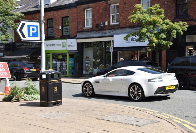 Aston Martin V12 Vantage