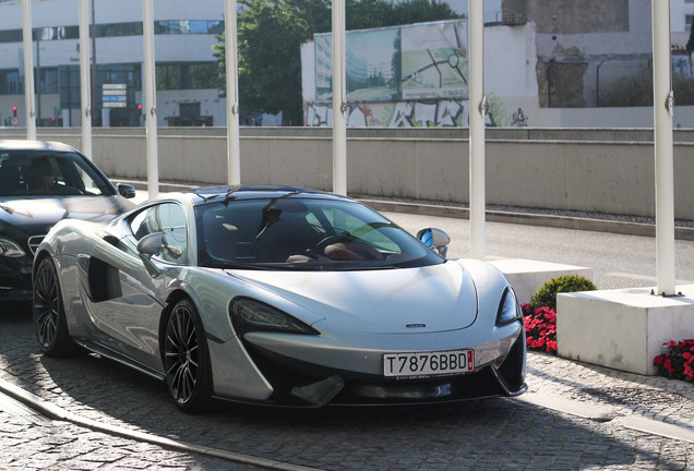 McLaren 570GT