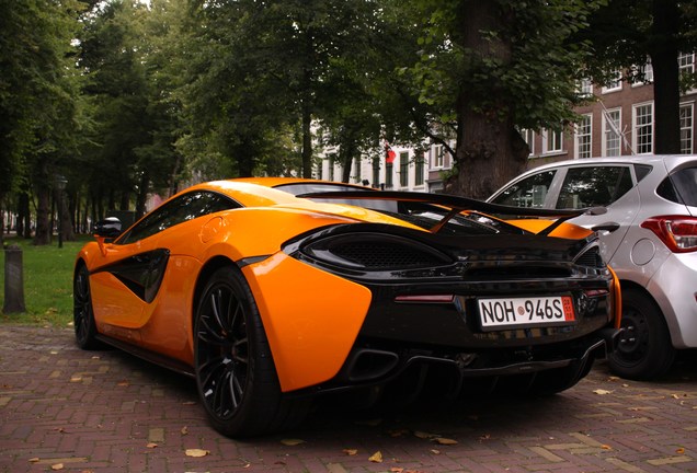 McLaren 570S