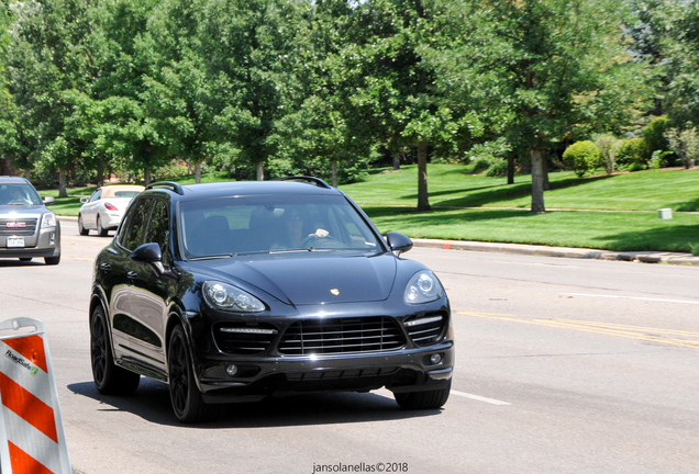 Porsche 958 Cayenne GTS