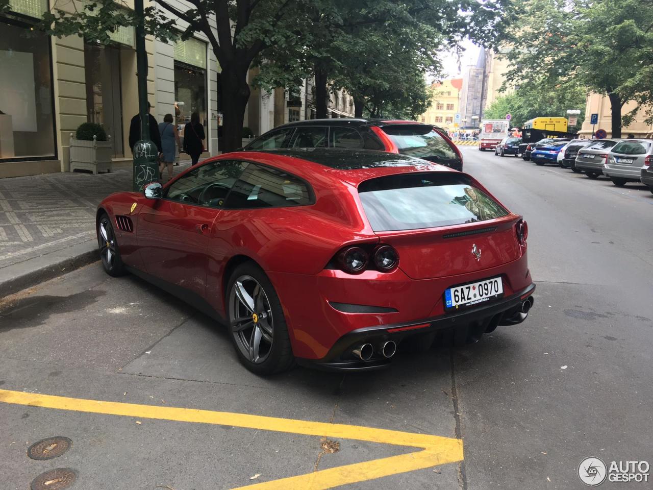 Ferrari GTC4Lusso