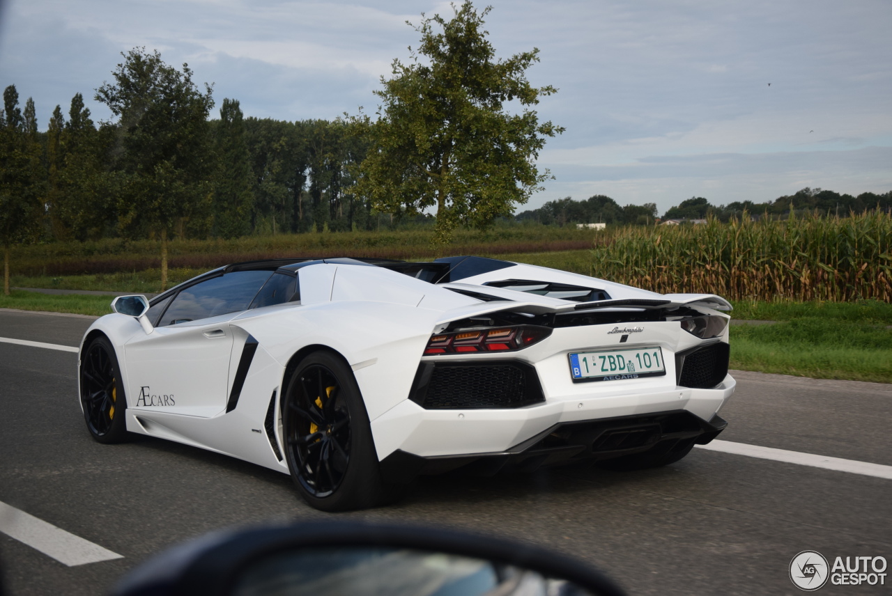 Lamborghini Aventador LP700-4 Roadster