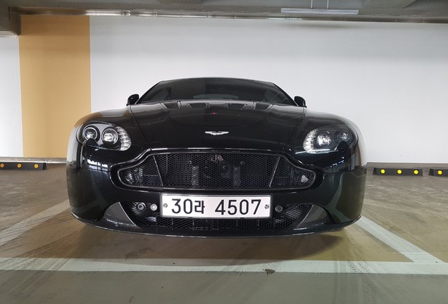 Aston Martin V12 Vantage S