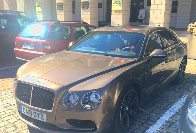 Bentley Flying Spur V8 S