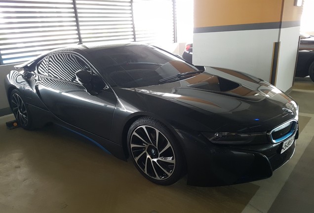 BMW i8