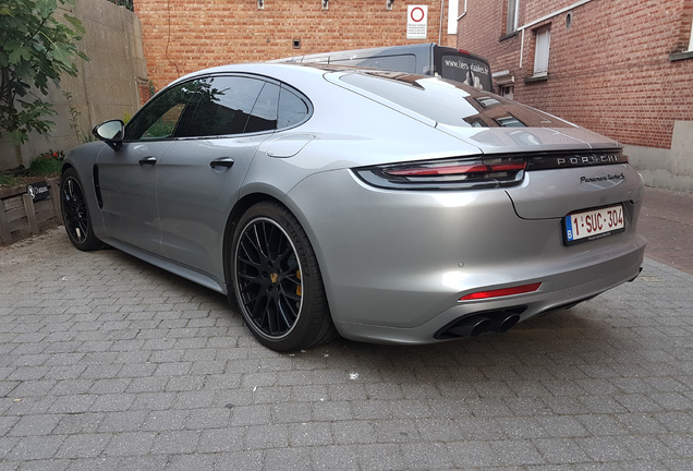 Porsche 971 Panamera Turbo S E-Hybrid