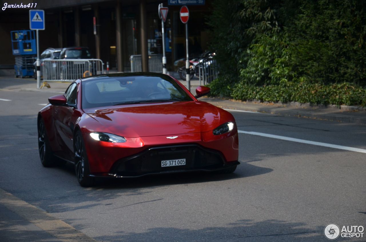 Aston Martin V8 Vantage 2018