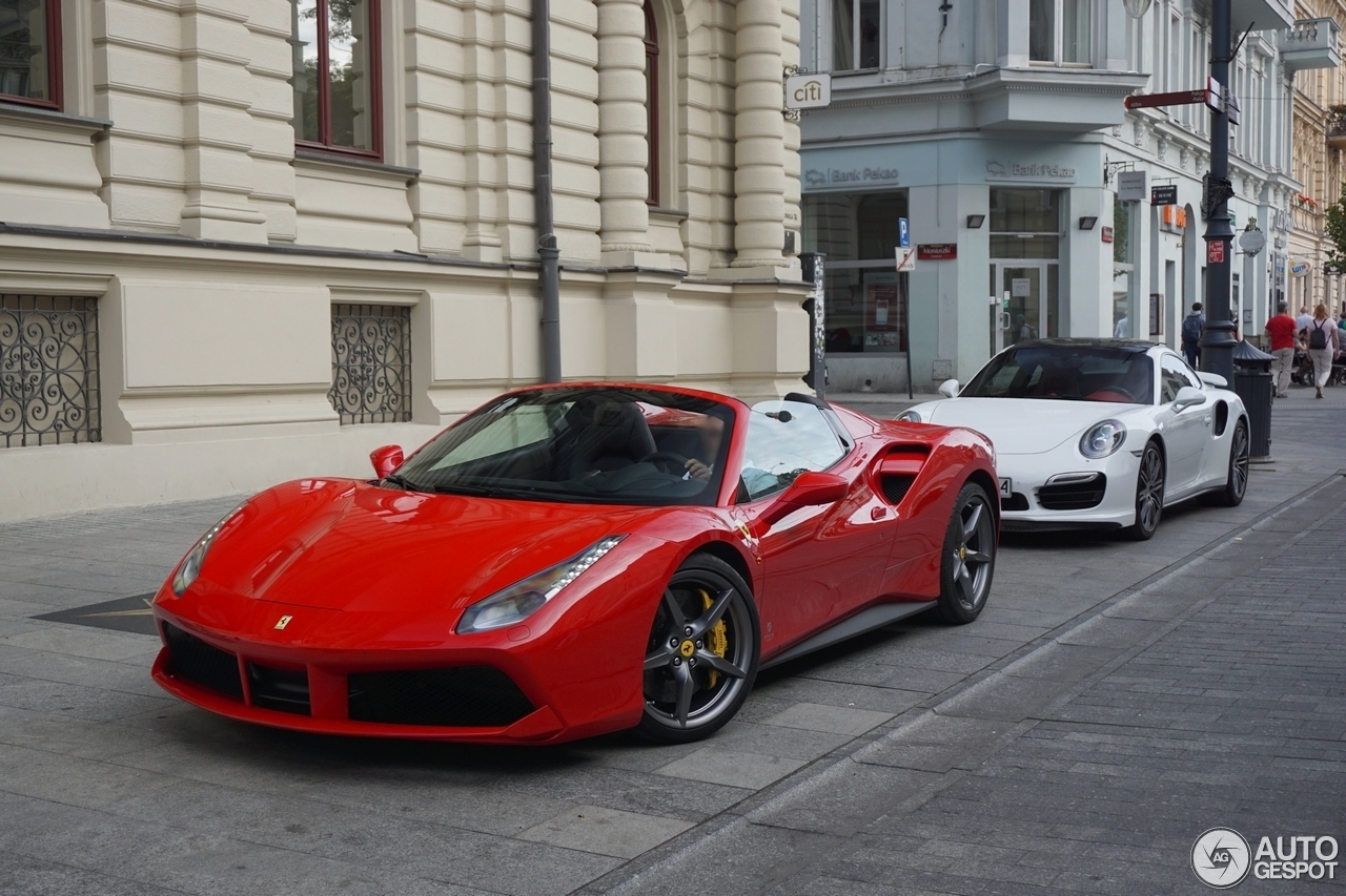 Ferrari 488 Spider