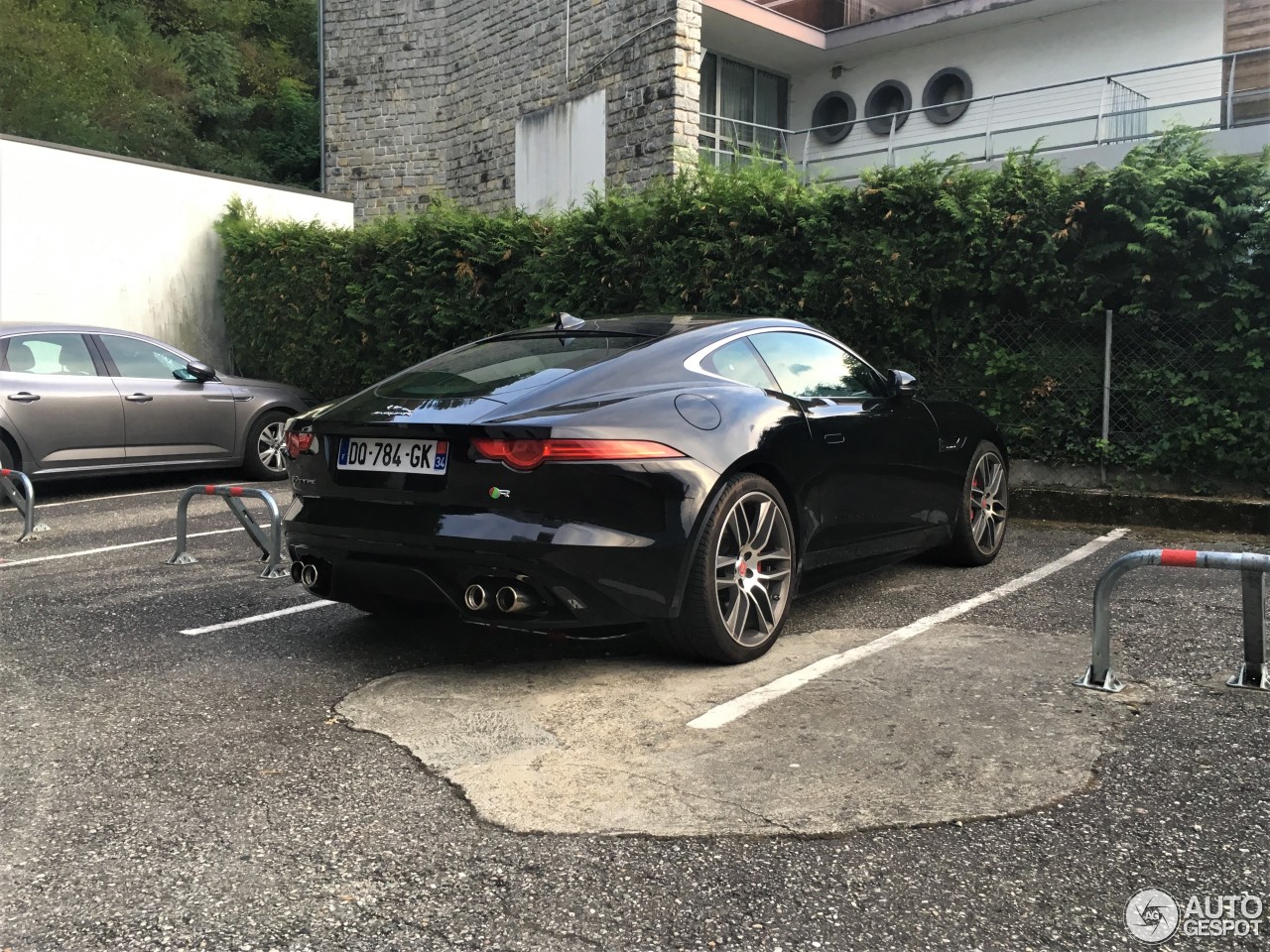 Jaguar F-TYPE R Coupé