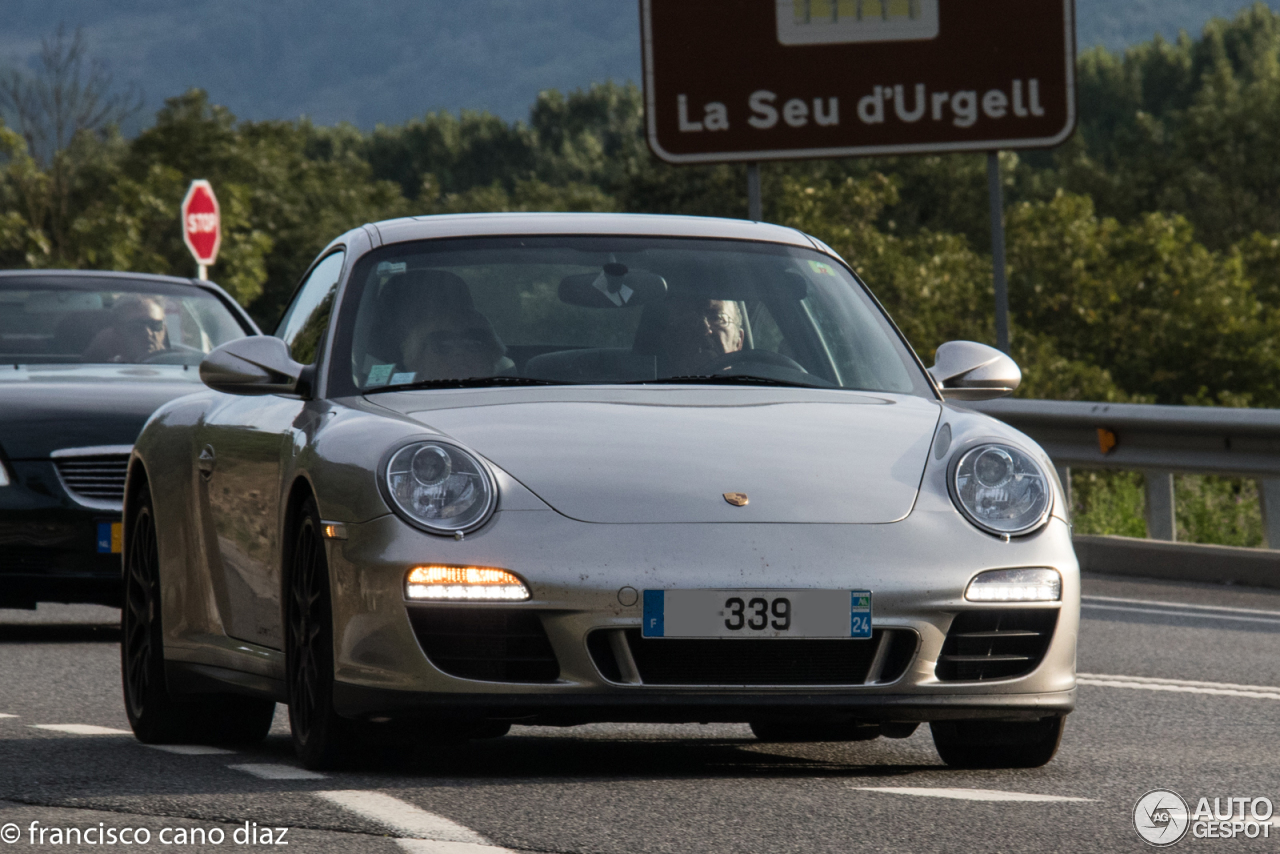 Porsche 997 Carrera GTS