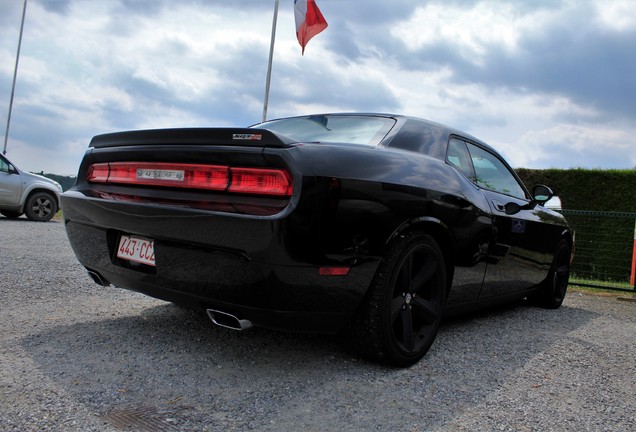 Dodge Challenger SRT-8