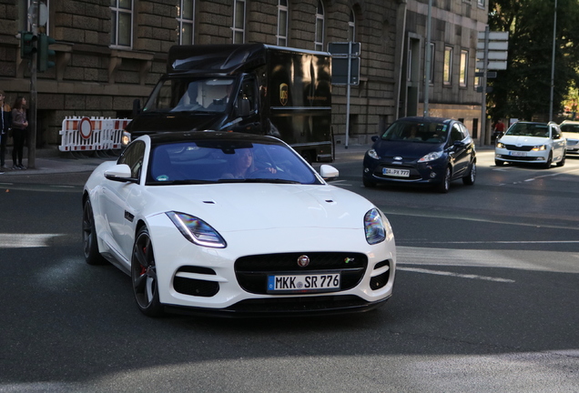 Jaguar F-TYPE R Coupé 2017