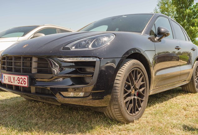 Porsche 95B Macan GTS