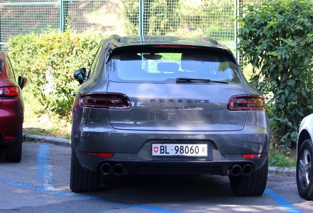 Porsche 95B Macan GTS