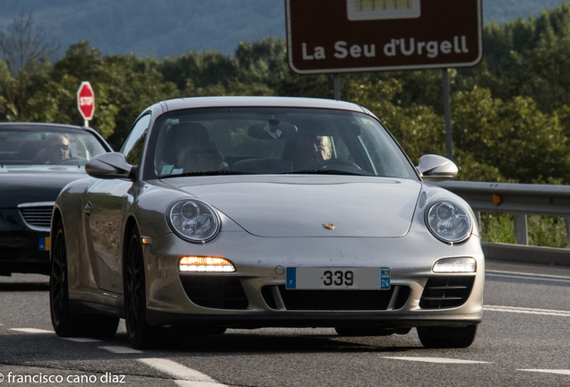 Porsche 997 Carrera GTS