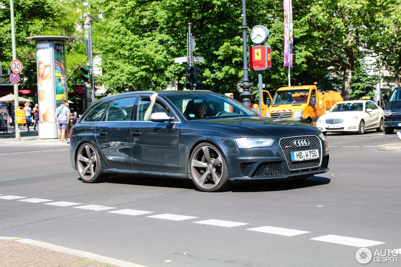 Audi RS4 Avant B8