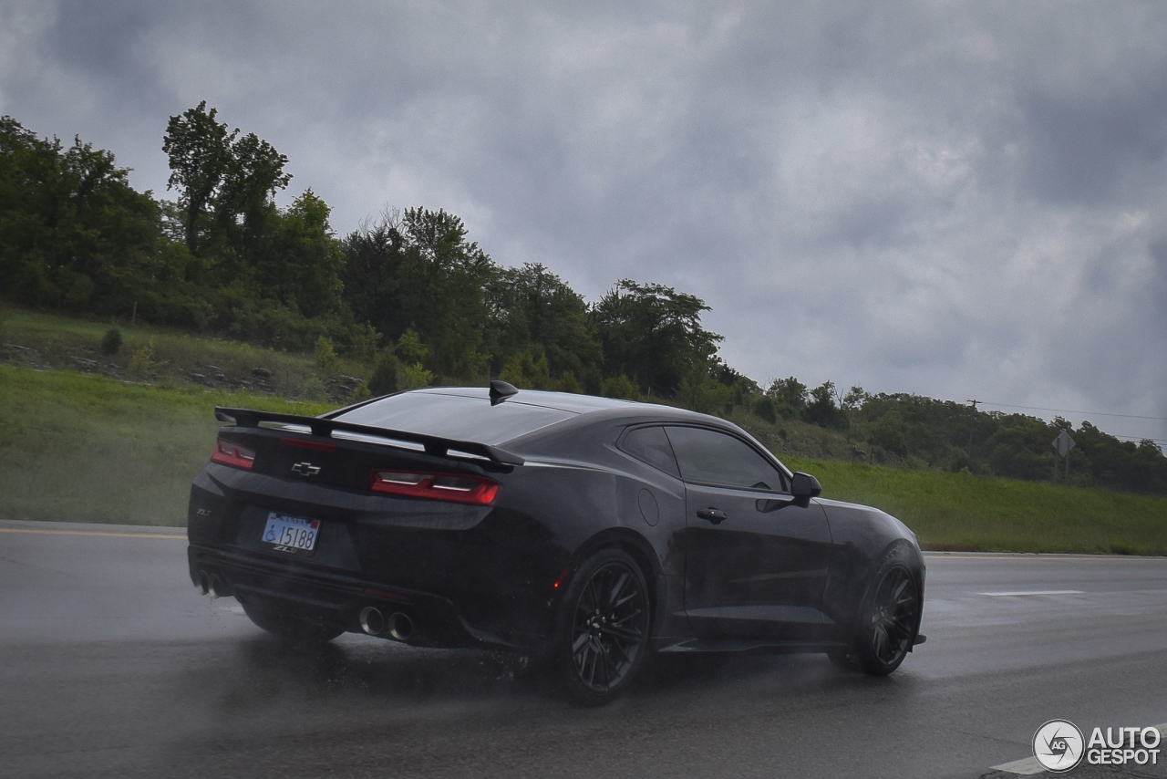 Chevrolet Camaro ZL1 2016