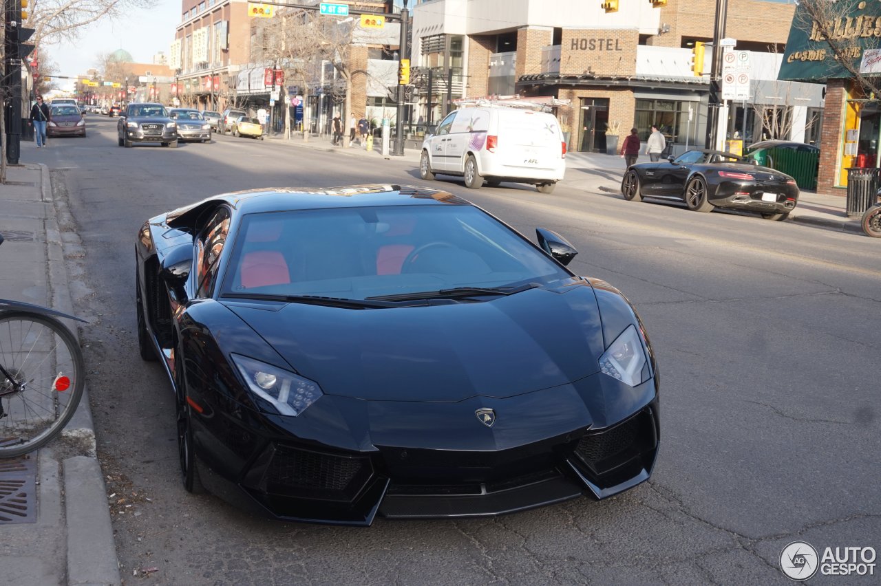 Lamborghini Aventador LP700-4