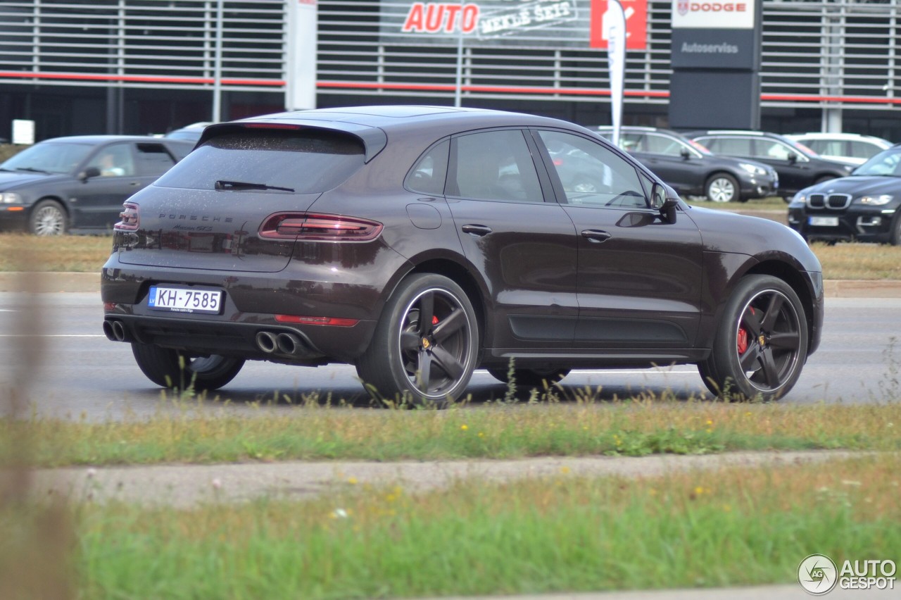 Porsche 95B Macan GTS