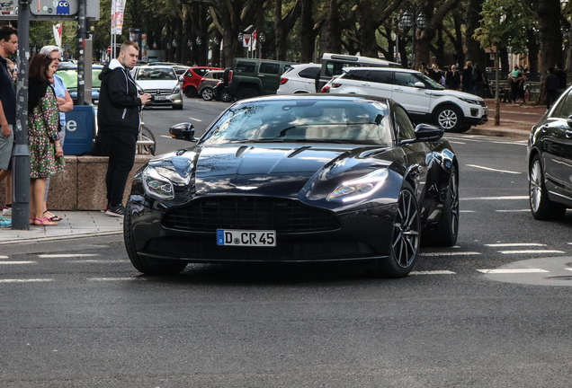 Aston Martin DB11