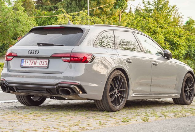 Audi RS4 Avant B9