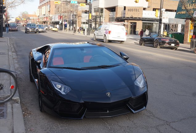 Lamborghini Aventador LP700-4