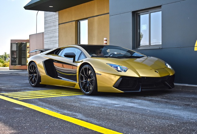 Lamborghini Aventador LP700-4