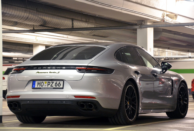 Porsche 971 Panamera Turbo S E-Hybrid