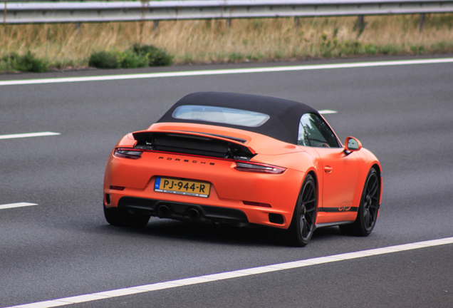 Porsche 991 Carrera 4 GTS Cabriolet MkII